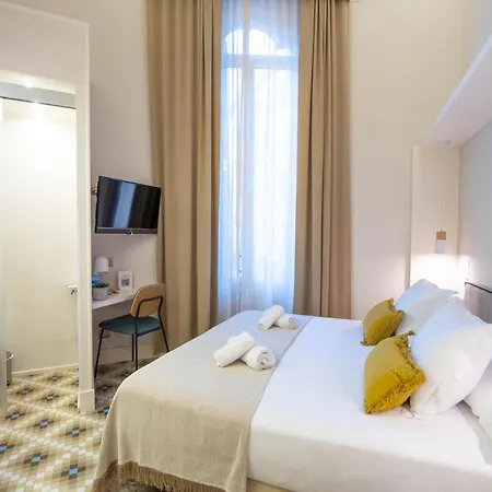 Feelathome Casa Bertrand Hotel