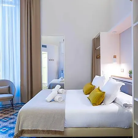 Feelathome Casa Bertrand Hotel