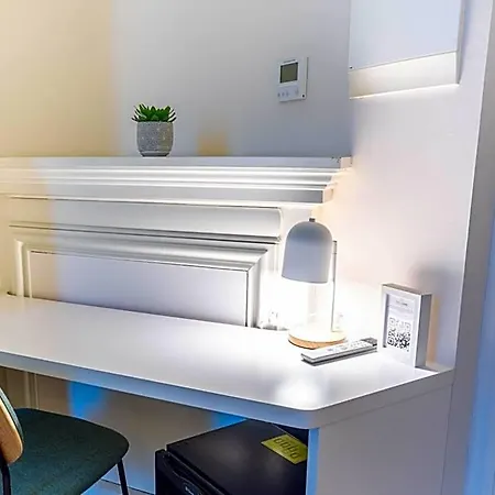 Feelathome Casa Bertrand Hotel Barcelona