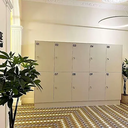 Feelathome Casa Bertrand Hotel
