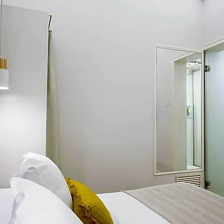 Feelathome Casa Bertrand Hotel