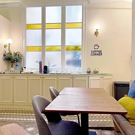 Hotel Feelathome Casa Bertrand Barcelona