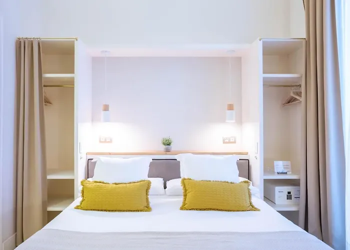 Hotel Feelathome Casa Bertrand 3*