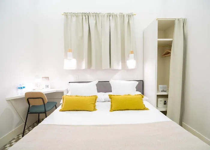 Feelathome Casa Bertrand Hotel