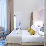 Feelathome Casa Bertrand Hotel