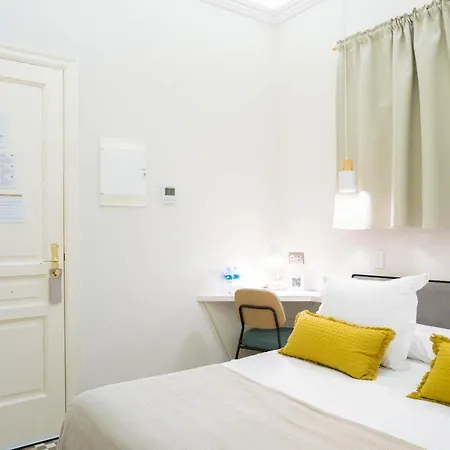Feelathome Casa Bertrand 3*