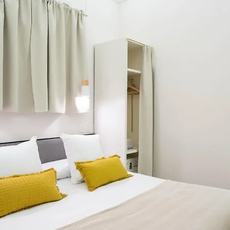 Feelathome Casa Bertrand Otel *